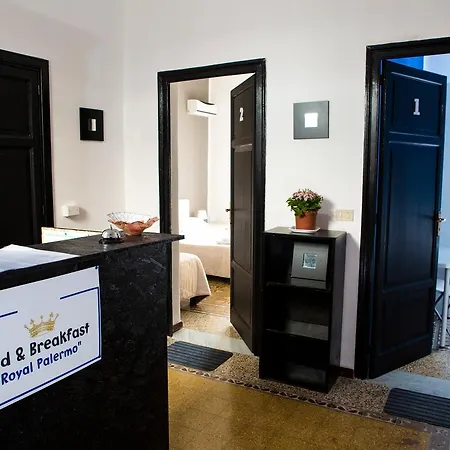 לינה וארוחת בוקר Royal 3*