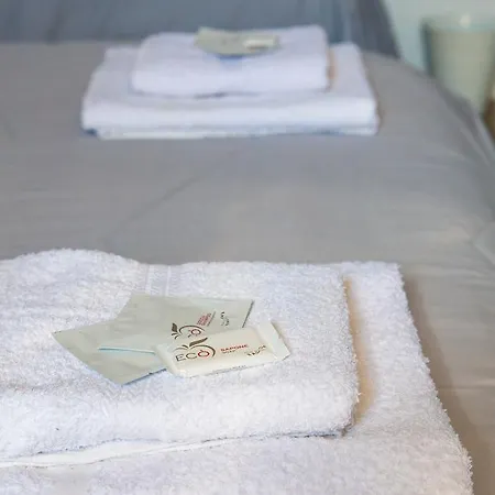 לינה וארוחת בוקר Royal 3*