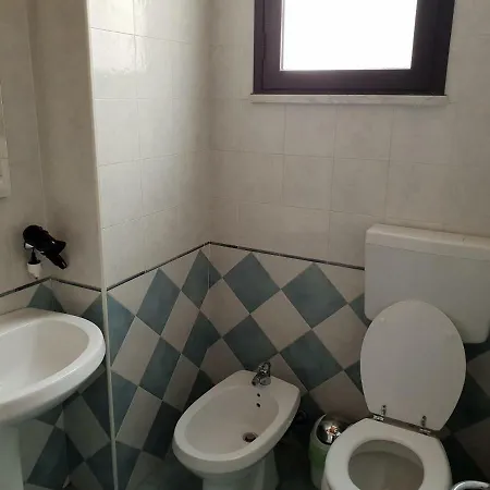 Royal לינה וארוחת בוקר